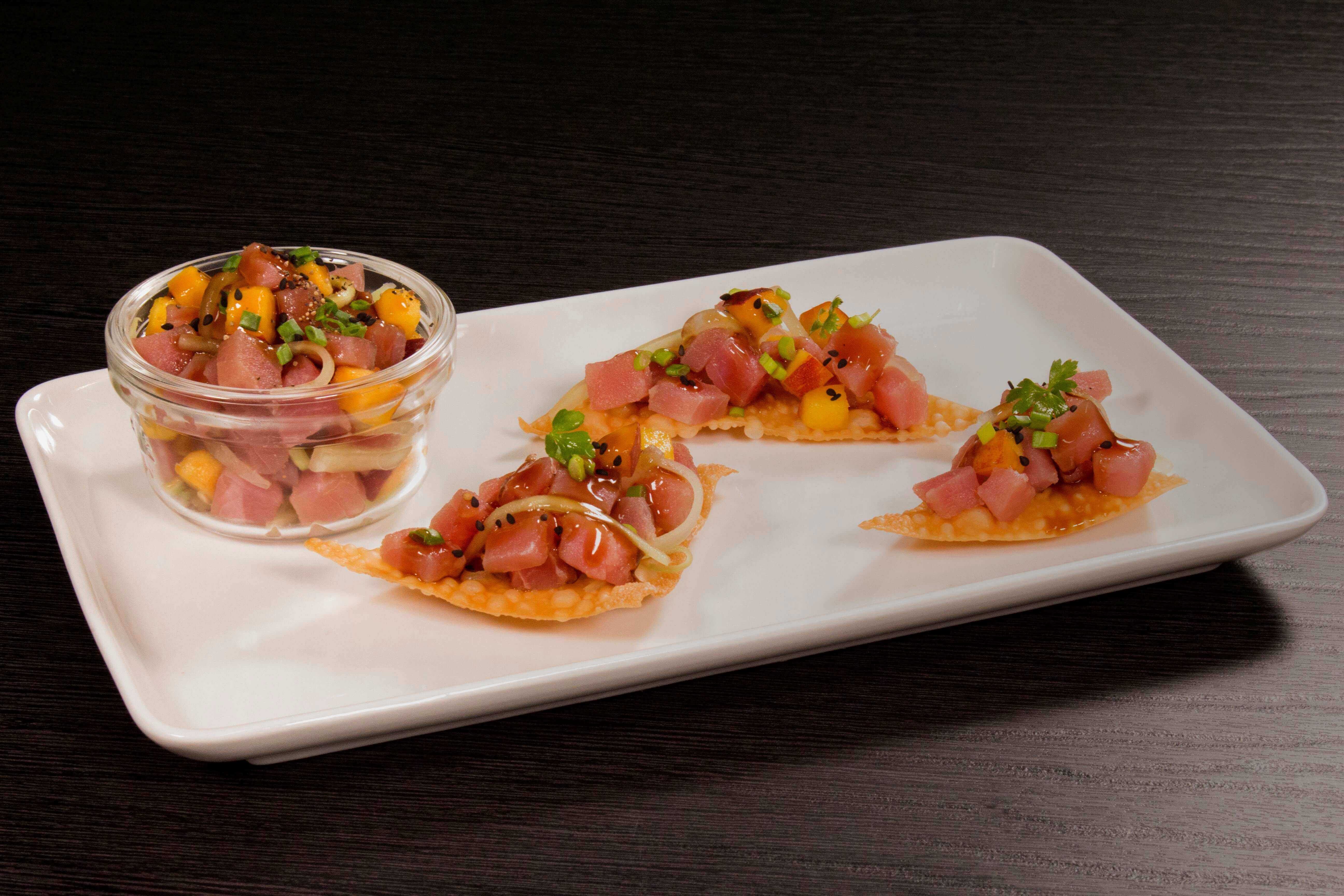 Wontons Rellenos de Atún Agridulce