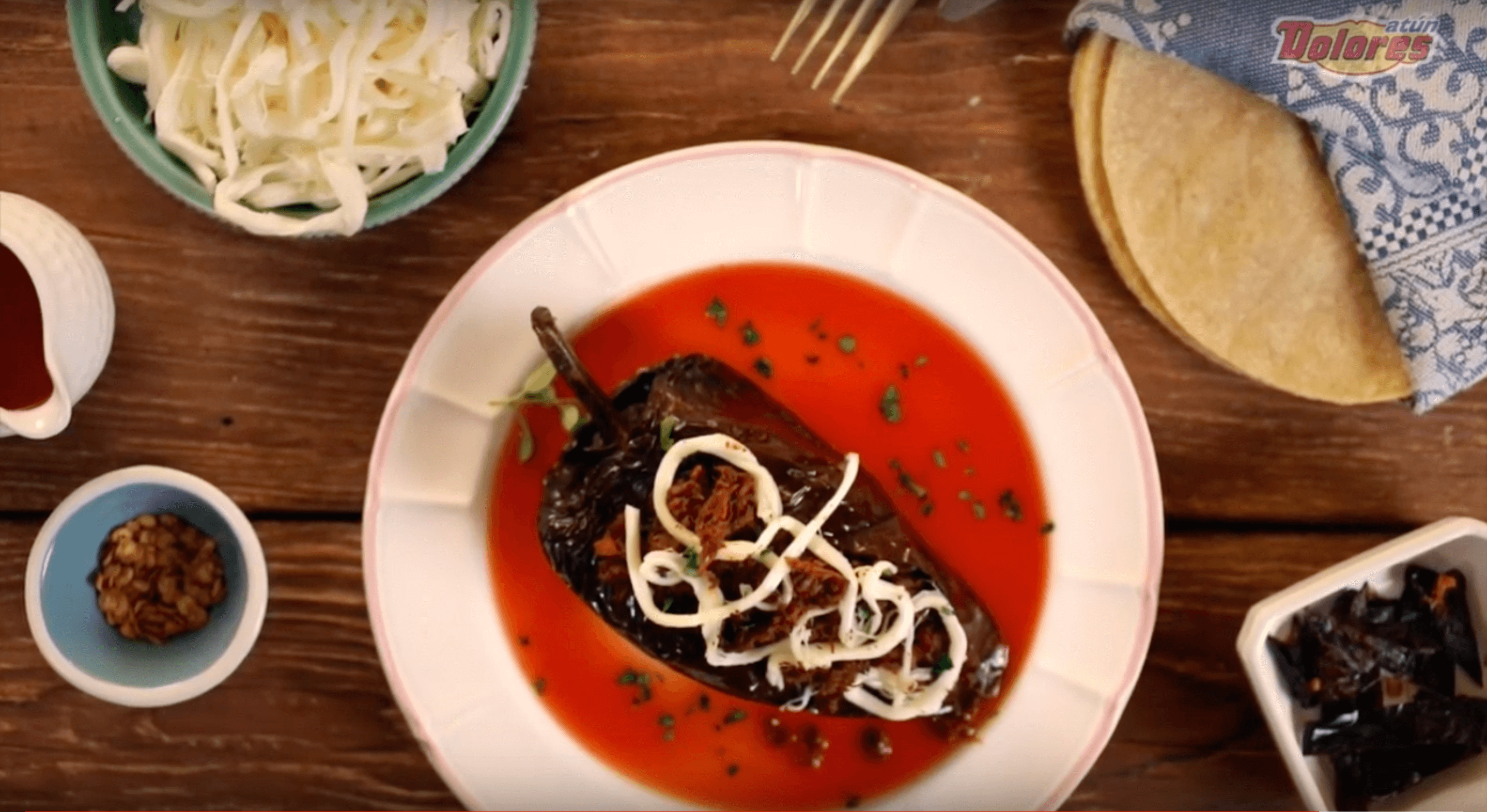 Chile Ancho Relleno de Chilorio de Atún