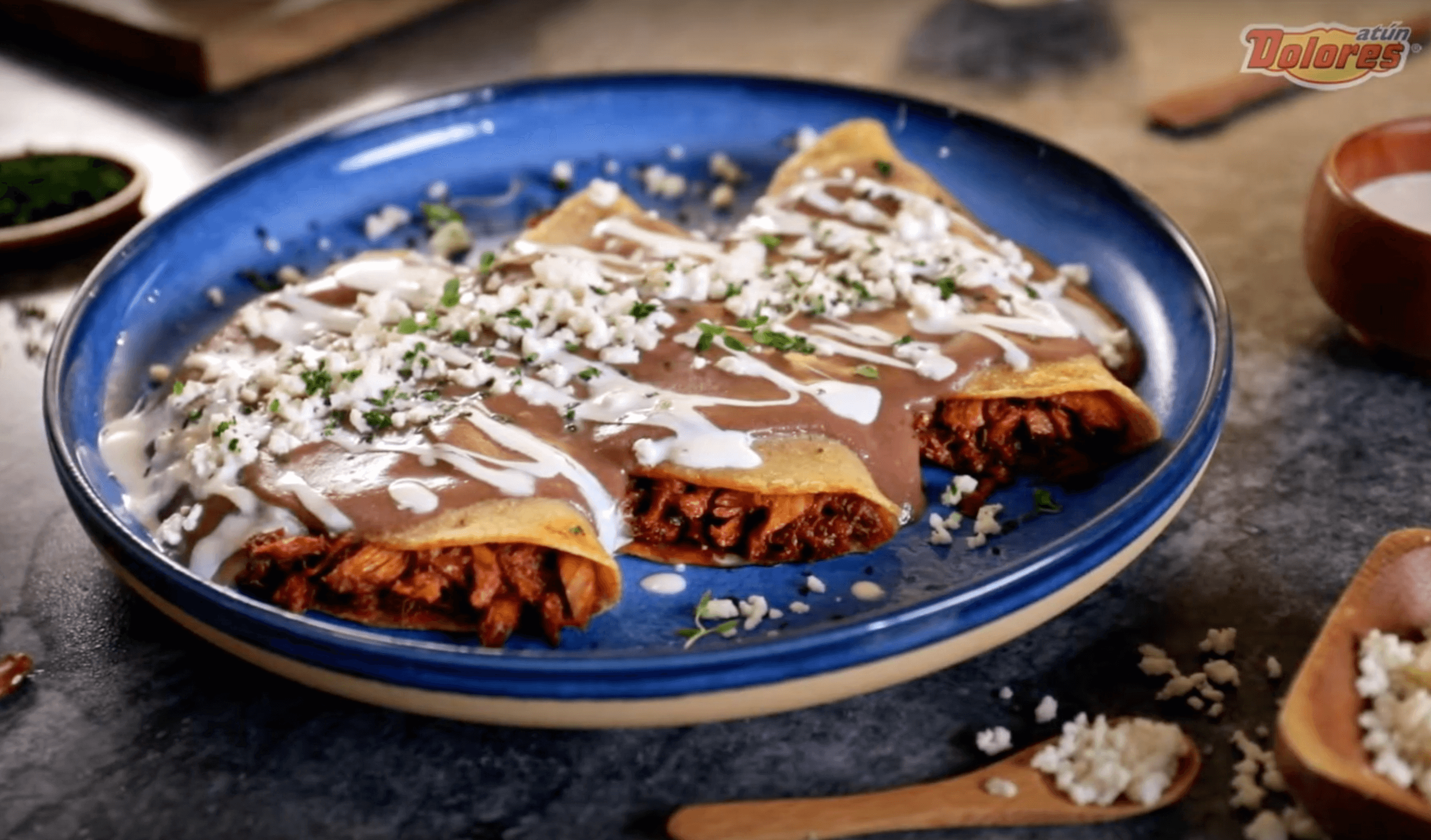 Enfrijoladas Rellenas de Atún